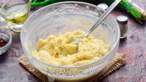 картофельные пирожки с фаршем