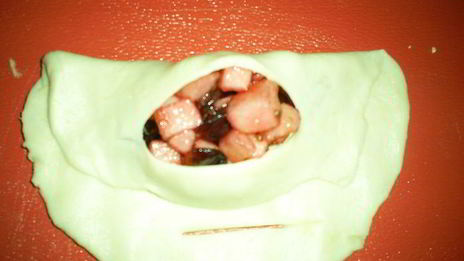 хмельные пирожки с яблочно-смородиновой начинкой