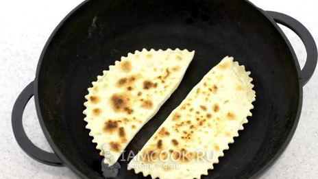 кутабы с сыром и зеленью