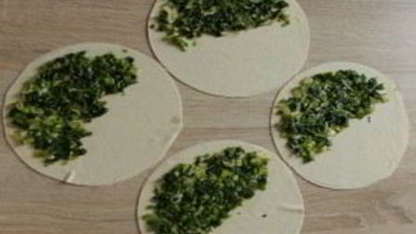 кутабы с зеленью по-азербайджански