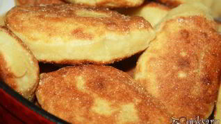 Пирожки из теста на мацони с картофелем и фаршем