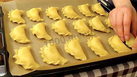пирожки из теста на соде с творогом несладкие