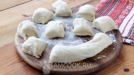 пирожки на молоке с вишней