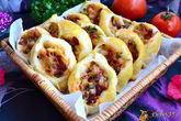 Пирожки Погача с колбасой и сыром