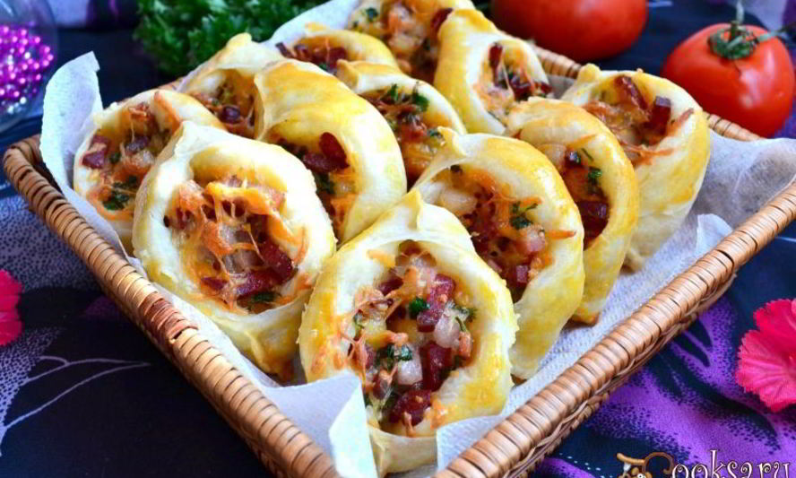 Рецепт пирожков погача с колбасой и сыром