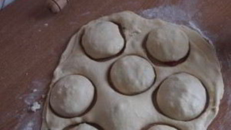 пирожки с брынзой и зеленью