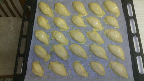 пирожки с капустой и тестом из хлебопечки