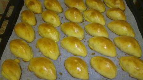 пирожки с капустой и тестом из хлебопечки