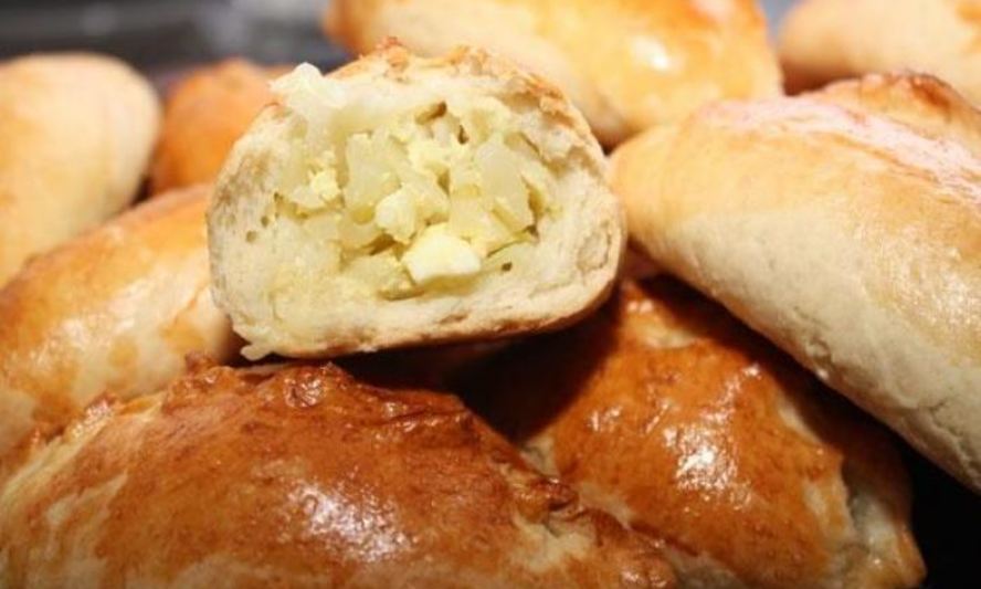 Рецепт пирожков с капустой, яйцом и луком в духовке