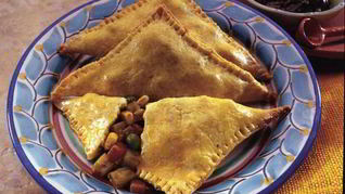 Пирожки с картофелем и овощами карри