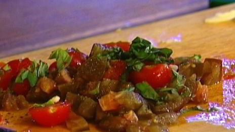 пирожки с козьим сыром, помидорами и базиликом