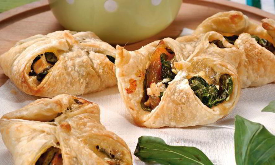 Рецепт пирожков с курицей и горчичным соусом