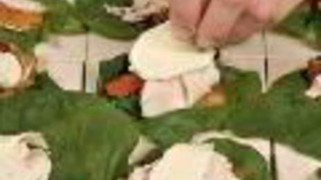 пирожки с курицей и горчичным соусом