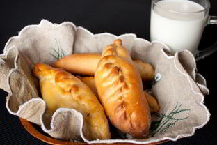 Пирожки с курицей и грибами