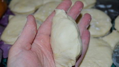 пирожки с мармеладом