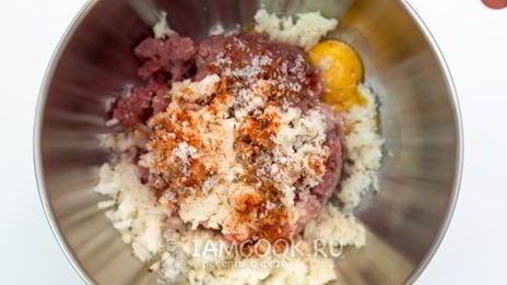 пирожки с мясом из слоеного теста в духовке