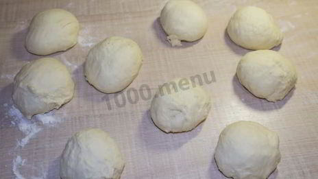 пирожки с сосиской в духовке гусеницы