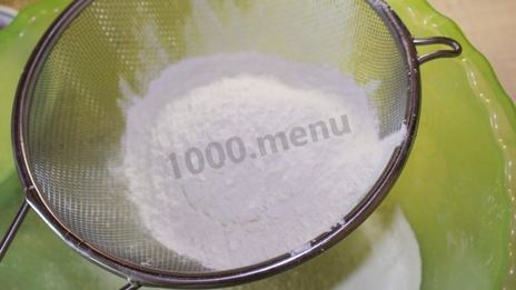 пирожки с сосиской в духовке гусеницы