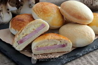 Пирожки с ветчиной и сыром