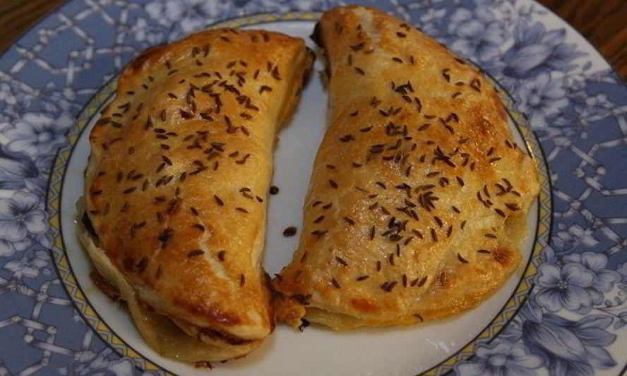 Рецепт пирожков со шпинатом и грушей