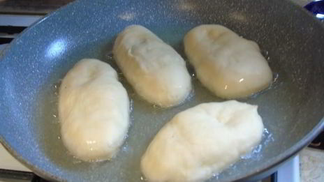 пирожки жареные