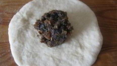 постные пирожки с сухофруктами