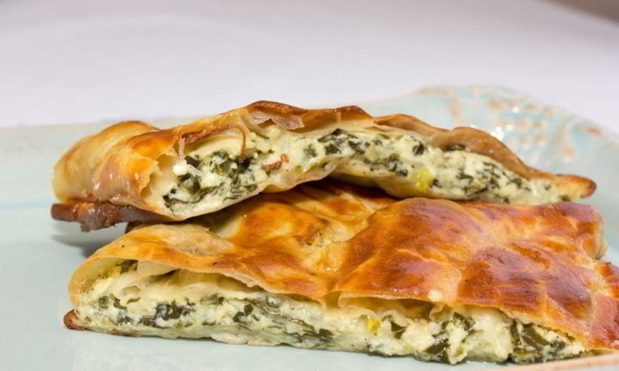 Рецепт слоеных пирожков с творожным сыром