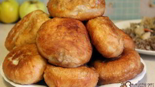 Жареные пирожки с капустой