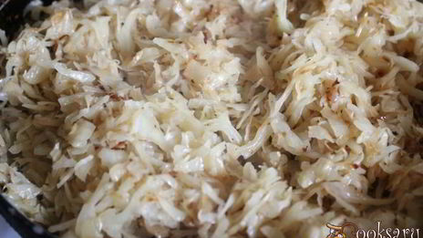 жареные пирожки с капустой