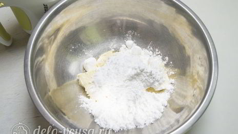 бисквитное пирожное со сливочным кремом