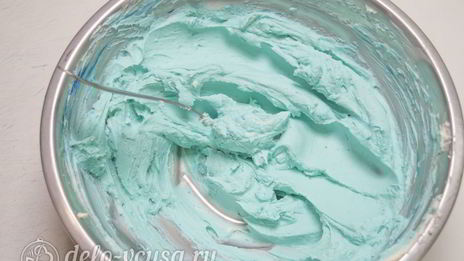 бисквитное пирожное со сливочным кремом