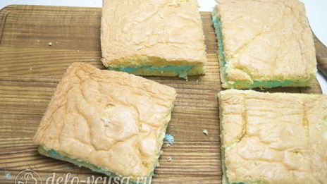 бисквитное пирожное со сливочным кремом