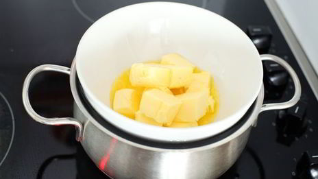 брауни с вишней и орехами