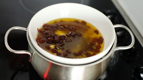 брауни с вишней и орехами