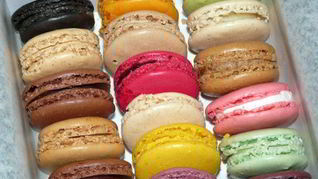 Французское пирожное макарон