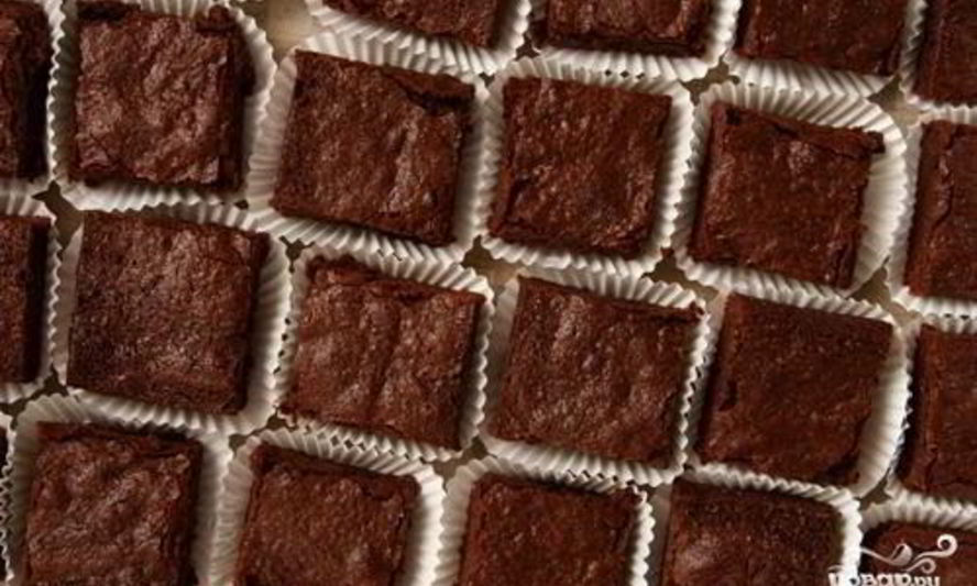 Рецепт кофейно-шоколадных пирожные с грецкими орехами