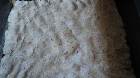 пирожное малина на снегу