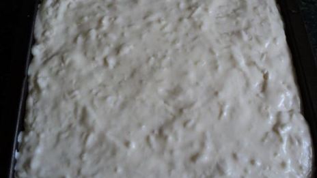 пирожное малина на снегу