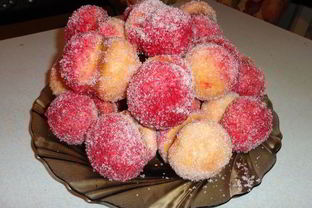 Пирожное Персики