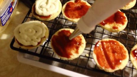 пирожное petits g teaux