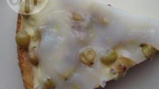 Пирожные с начинкой из суфле и ягодами