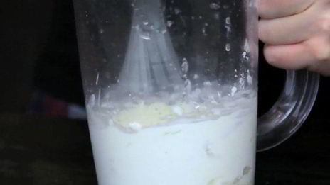 шоколадное пирожное с ромом и лаймом