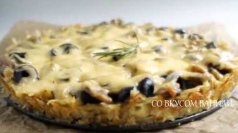 картофельная пицца с грибами и маслинами