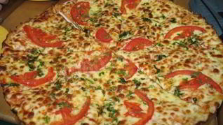 Картофельная пицца с грибами в духовке