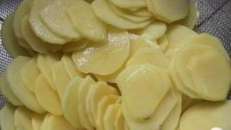 картофельная пицца с розмарином