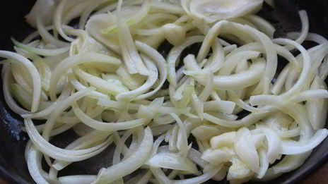 пицца маринара на томатном тесте