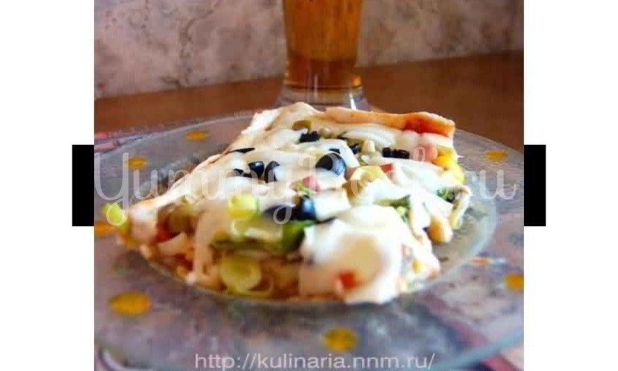 Рецепт пиццы овощной, усиленной ветчиной