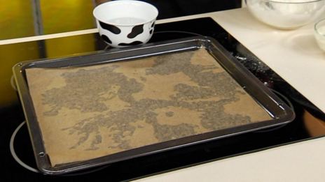 пицца с грушей и сыром горгонзола