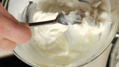 пицца с грушей и сыром горгонзола