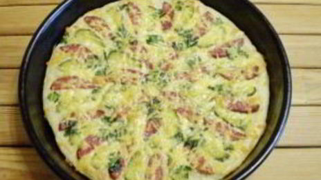пицца с солеными огурцами